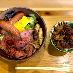 ボルケーノパレット ＋ 日替丼（牛スジ丼）