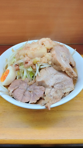 「ラーメンミニ+豚」@ラーメン二郎 立川店の写真