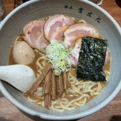 味玉らーめん大盛り　チャーシュー