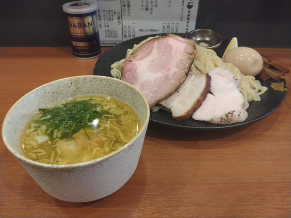 「淡麗特製つけ麺（塩）」@自家製手もみ麺 鈴ノ木の写真