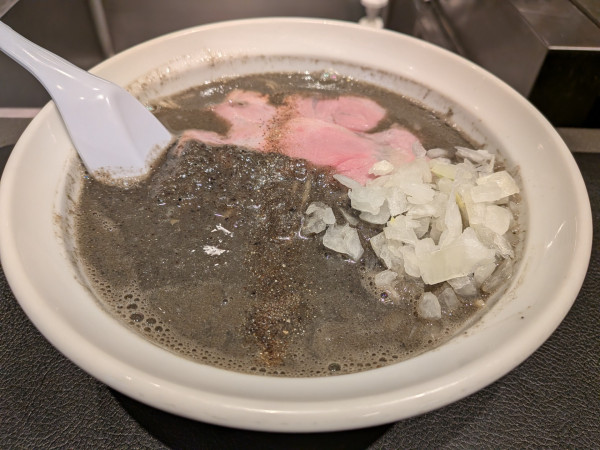 「特濃煮干し蕎麦」@煮干しと日本酒 すぎだまの写真