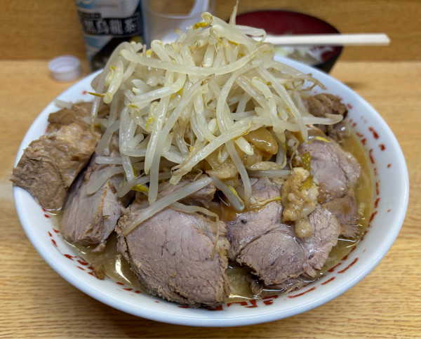 「豚骨味ラーメン(小豚Ｗ)+ねぎ」@ラーメン二郎 環七新新代田店の写真