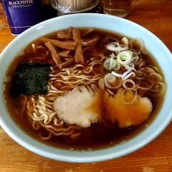 大盛ラーメン（８８０円）
