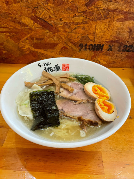 「しおらーめん」@らーめん 桃源の写真