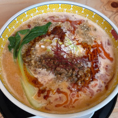 YELLOW SNOOUPの画像