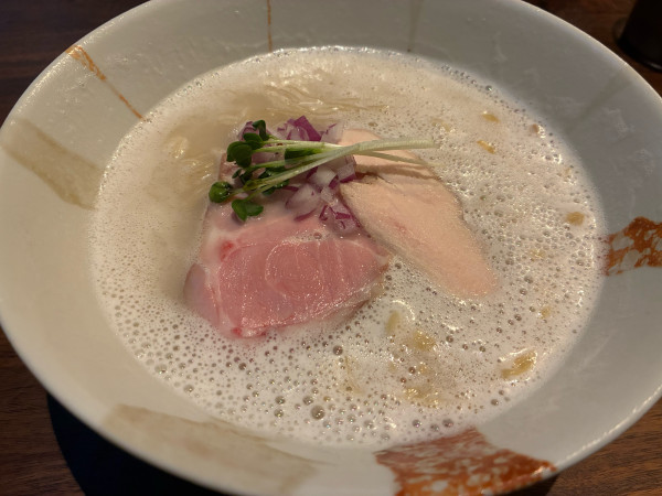 「濃厚塩らーめん　1000円+名物お茶漬け飯300円」@麺処まろの写真
