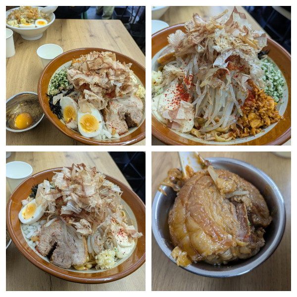 「辛まぜそば中➕麺増し✖️2➕すき焼き➕追い飯」@豚が1番⭐︎脂が2番の写真