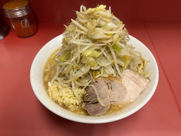 「ラーメン小、ニンニク少し」@ラーメン二郎 ひばりヶ丘駅前店の写真