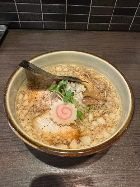 「背脂中華そば」@中華そば かみなり雲呑の写真