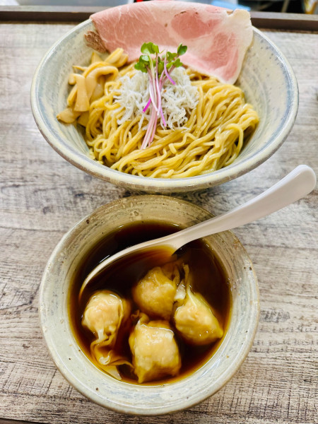 「ワンタンつけ麺（大）【1470円】」@麺食堂 くにをの写真