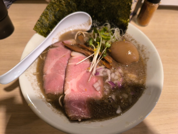 「特製煮干しらーめん＋和え玉」@自家製麺頃場 別邸の写真