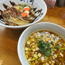 牛すじカレーチョコつけ麺