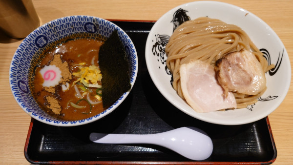 「濃厚つけ麺中盛(270g)」@松戸富田麺業 千葉駅構内店の写真