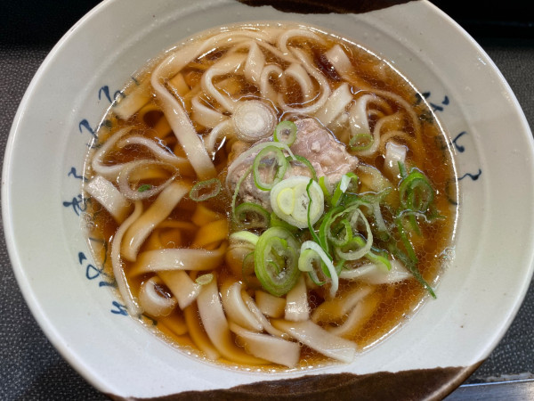 「豚しゃぶきしめん　￥７８０」@名代きしめん 住よし JR名古屋駅・新幹線下りホーム店の写真