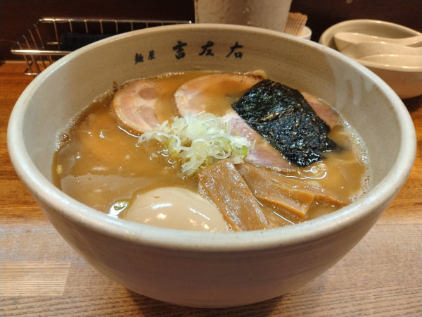 「味玉らーめん」@麺屋吉左右の写真