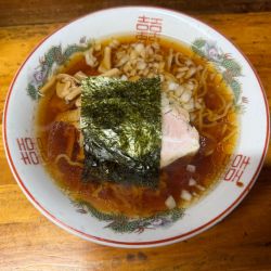 ラーメン(並盛)700円