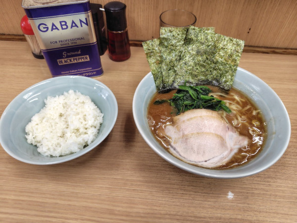 「ラーメン」@横浜ラーメン 武蔵家 明大前店の写真