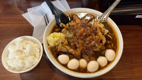 「スタ満ソバ1020円+まさおダブル140円+小ライス100円」@元祖スタミナ満点らーめん すず鬼 熊谷うえちゃん店の写真