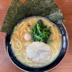 ラーメン(900円)