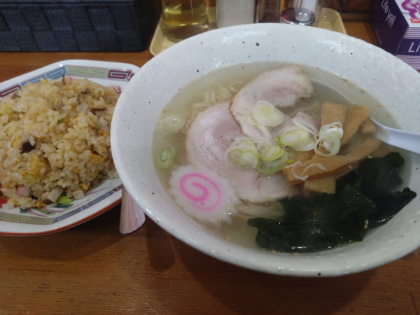 「塩ラーメン＋チャーハン」@いのまるの写真