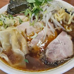 チャーシューワンタンメン(1,300)