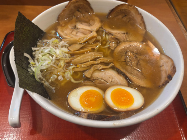 「中華麺中盛&味玉チャーシュー」@めん 和正の写真