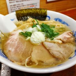 塩バターラーメン