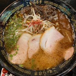 【限定】黒マー油とんこつ　９５０円