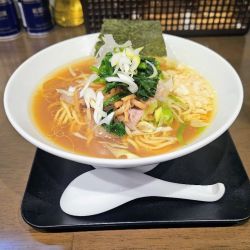 三つ由の中華そば