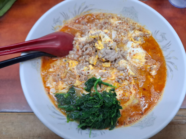 「上大岡西たんたたん９００円中辛」@らーめん ドラごんちの写真