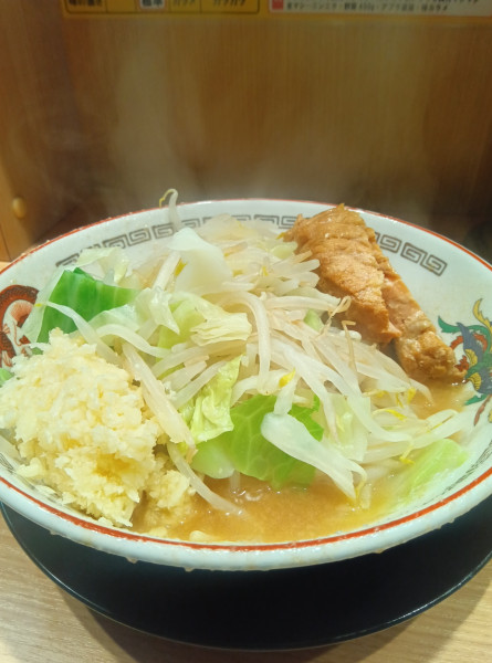 「ミニラーメン　ニンニクまし」@豚山 池袋西口店の写真