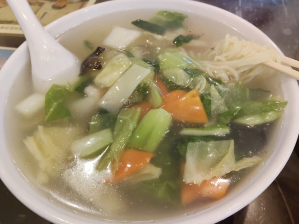 「本日のランチ エビそば(800)」@萬里香菜館の写真