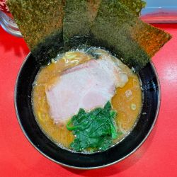 ラーメン(900円)