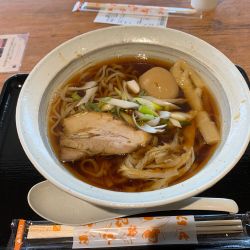 醤油らーめん＋味玉 910円