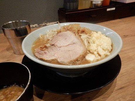 「：ラーメン　麺１５０ｇ」@俺の生きる道 上野店の写真