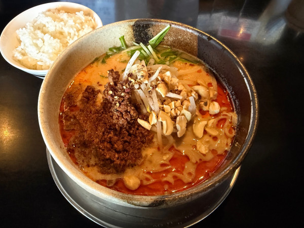 「シビレ味噌担々麺・中盛1350円」@麺坊 炗の写真