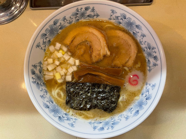 「中華そば(麺少なめ)¥950」@東池袋大勝軒 木更津店の写真