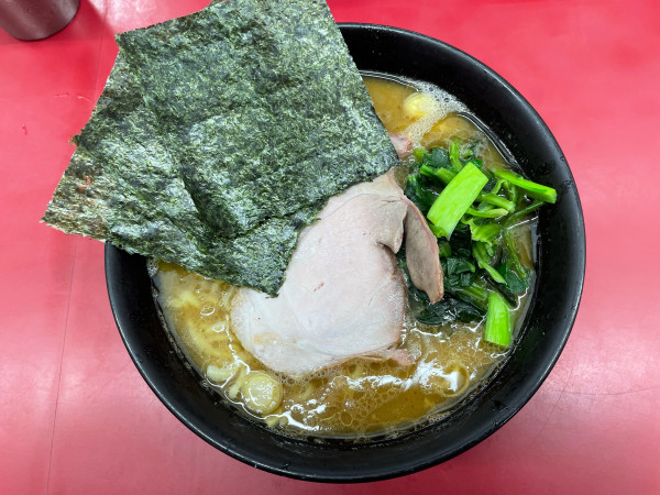 「ラーメン(並)¥950」@杉田家 千葉祐光店の写真