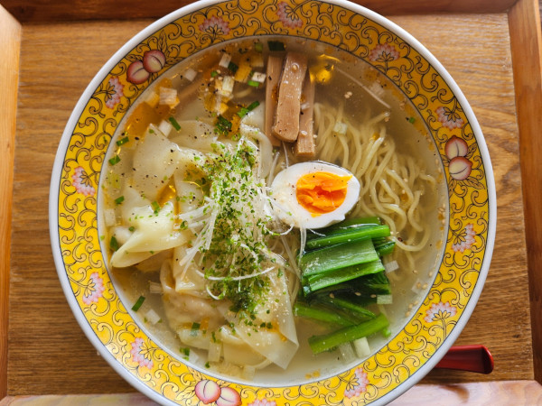 「海老ワンタン麺」@天竜飯店の写真