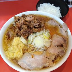 きりちゃんらーめん＋ほぐし豚､しょうが