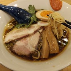 ランチ限定 淡麗醬油ラーメン(990)