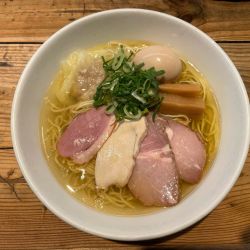 特製軍鶏塩ラーメン(¥1,500)