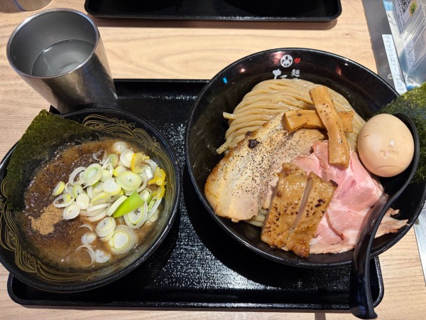 「特製つけ麺大」@麺屋 たけ井 エミル高槻店の写真