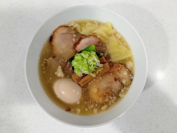 「特製塩らぁ麺」@ラーメン星印の写真