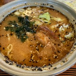 鍋味噌ラーメン