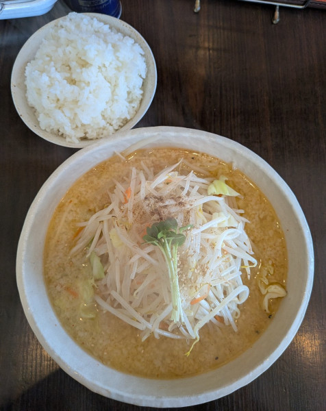 「塩らーめん」@麺や はっちゃきの写真