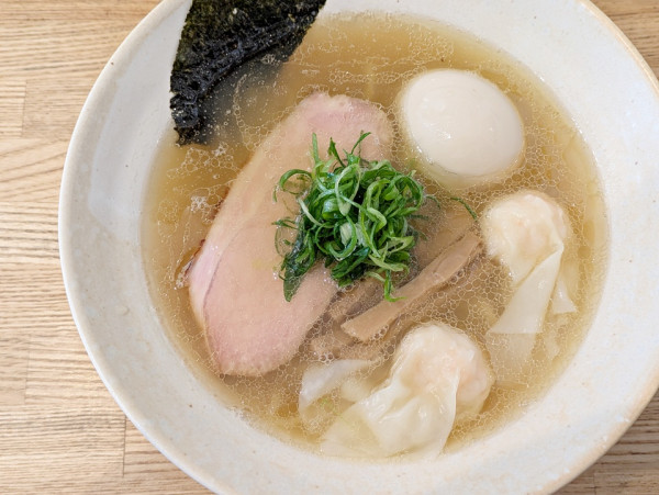 「味玉そば（白・手揉み麺）＋海老ワンタン2個」@DURAMENTEIの写真