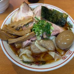 特製醤油ラーメン