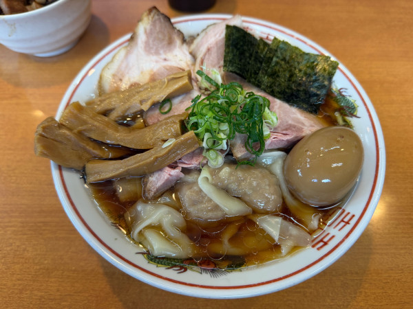 「特製醤油ラーメン」@龍聖軒の写真