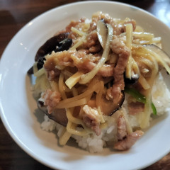 まんぷく亭の画像